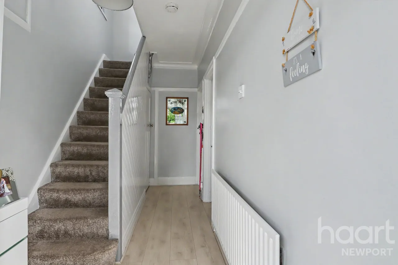 Kensington Place, Newport, NP19, photo 4