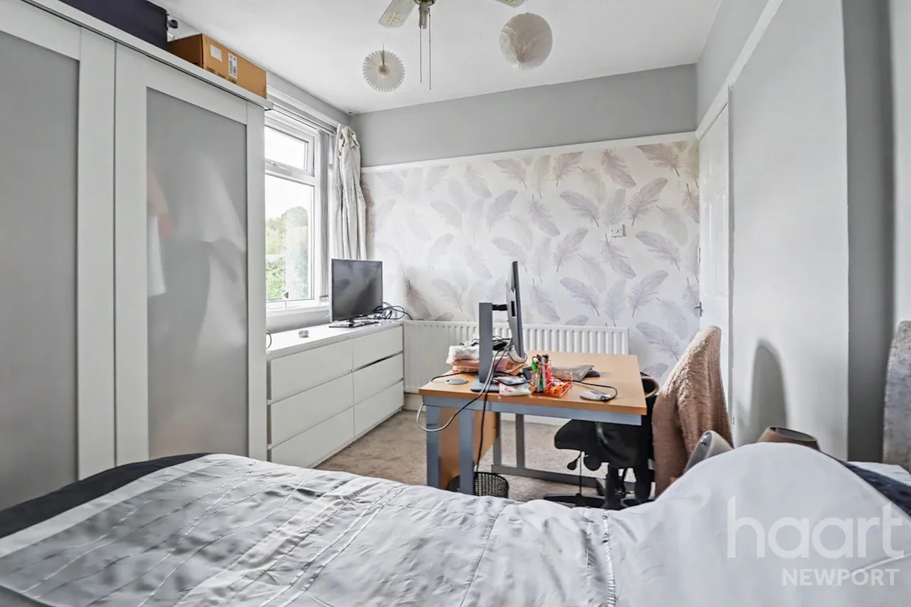 Kensington Place, Newport, NP19, photo 15