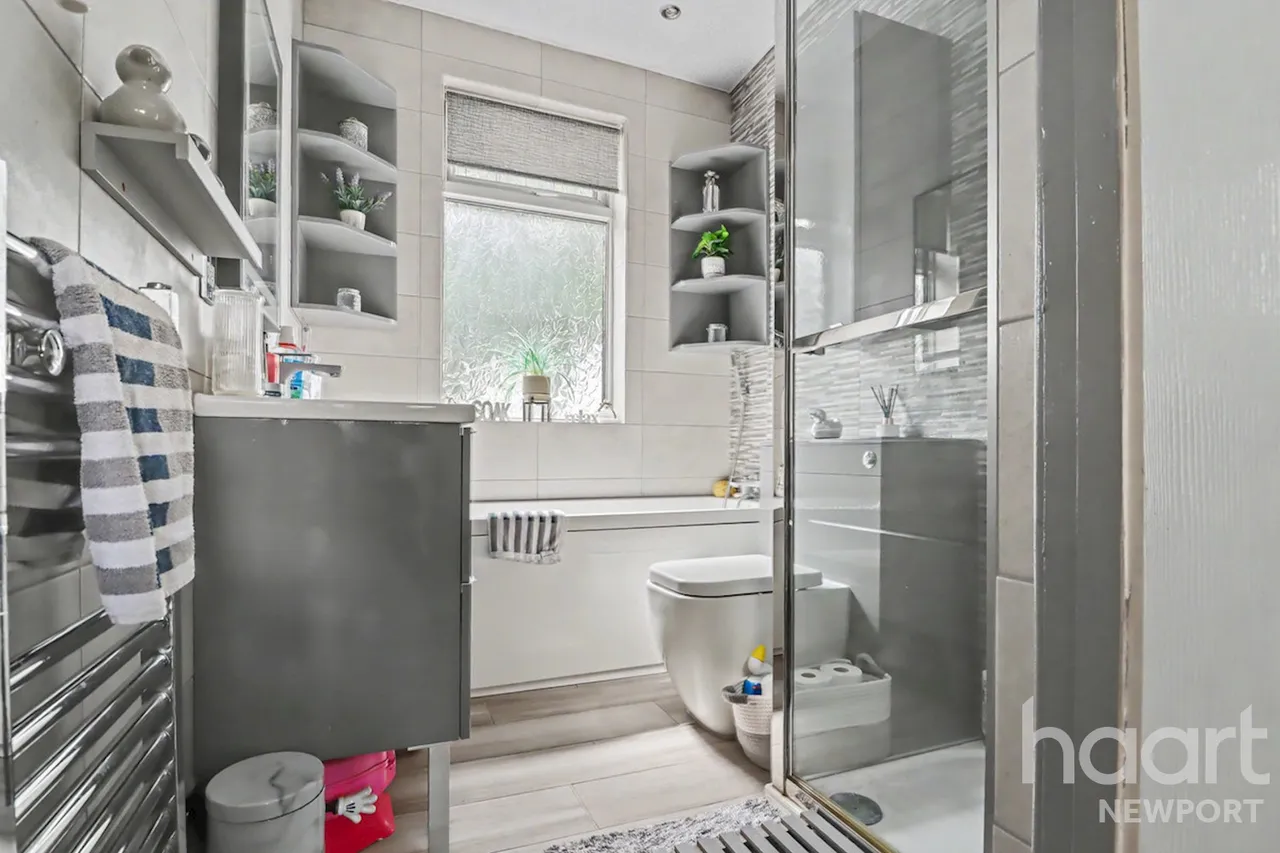 Kensington Place, Newport, NP19, photo 18