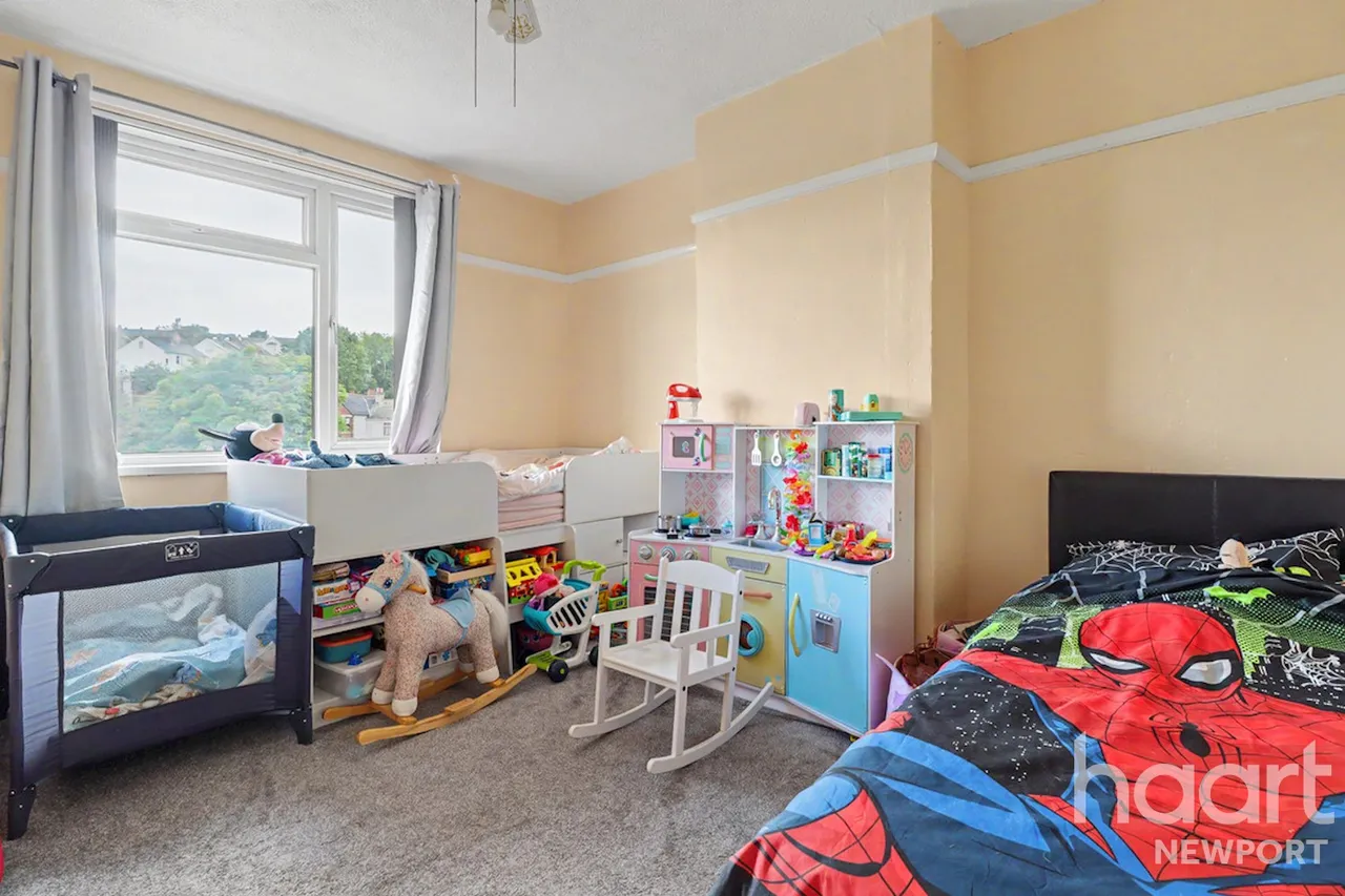 Kensington Place, Newport, NP19, photo 16