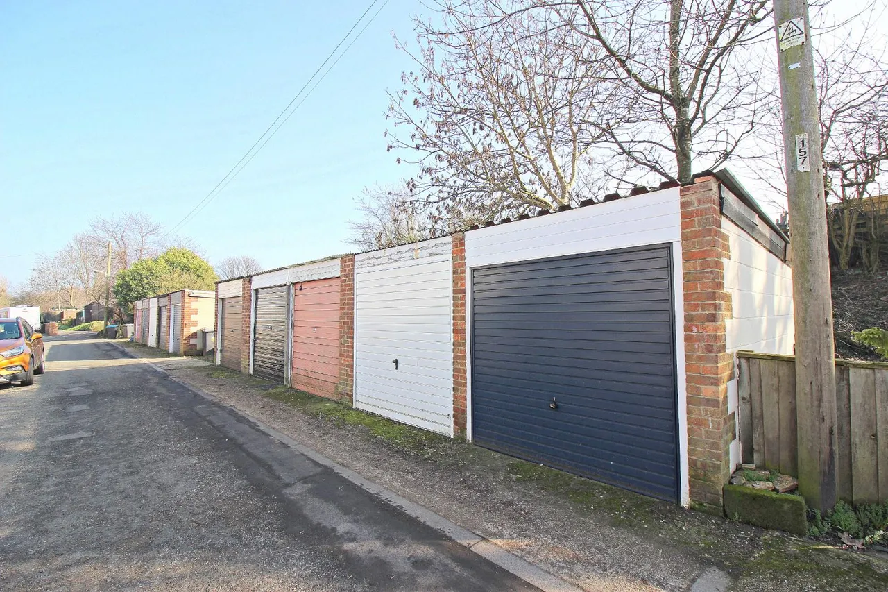Woodland Terrace, Nettlesworth, DH2, photo 21