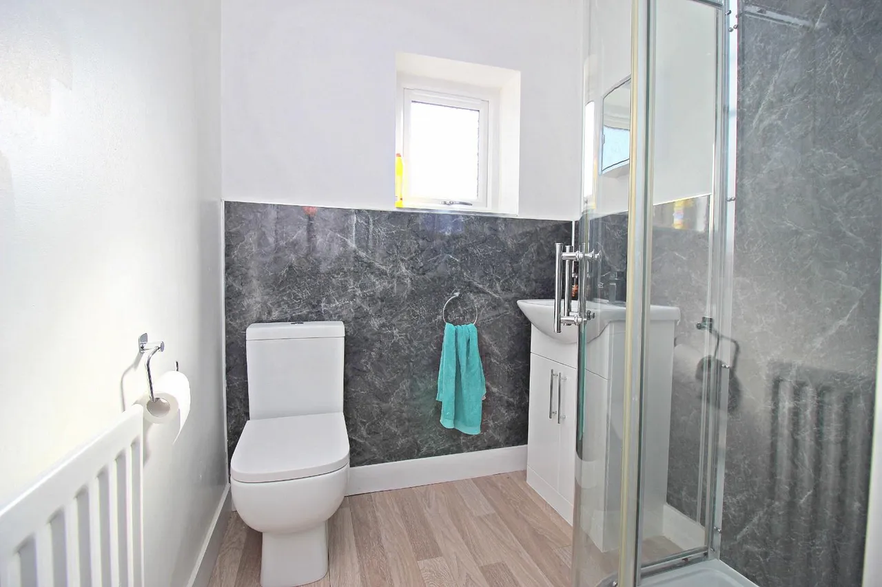 Woodland Terrace, Nettlesworth, DH2, photo 14