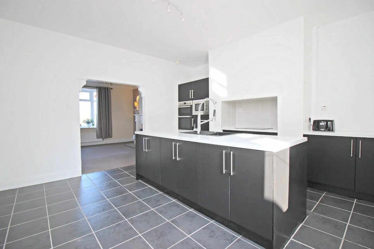 Woodland Terrace, Nettlesworth, DH2, photo 2