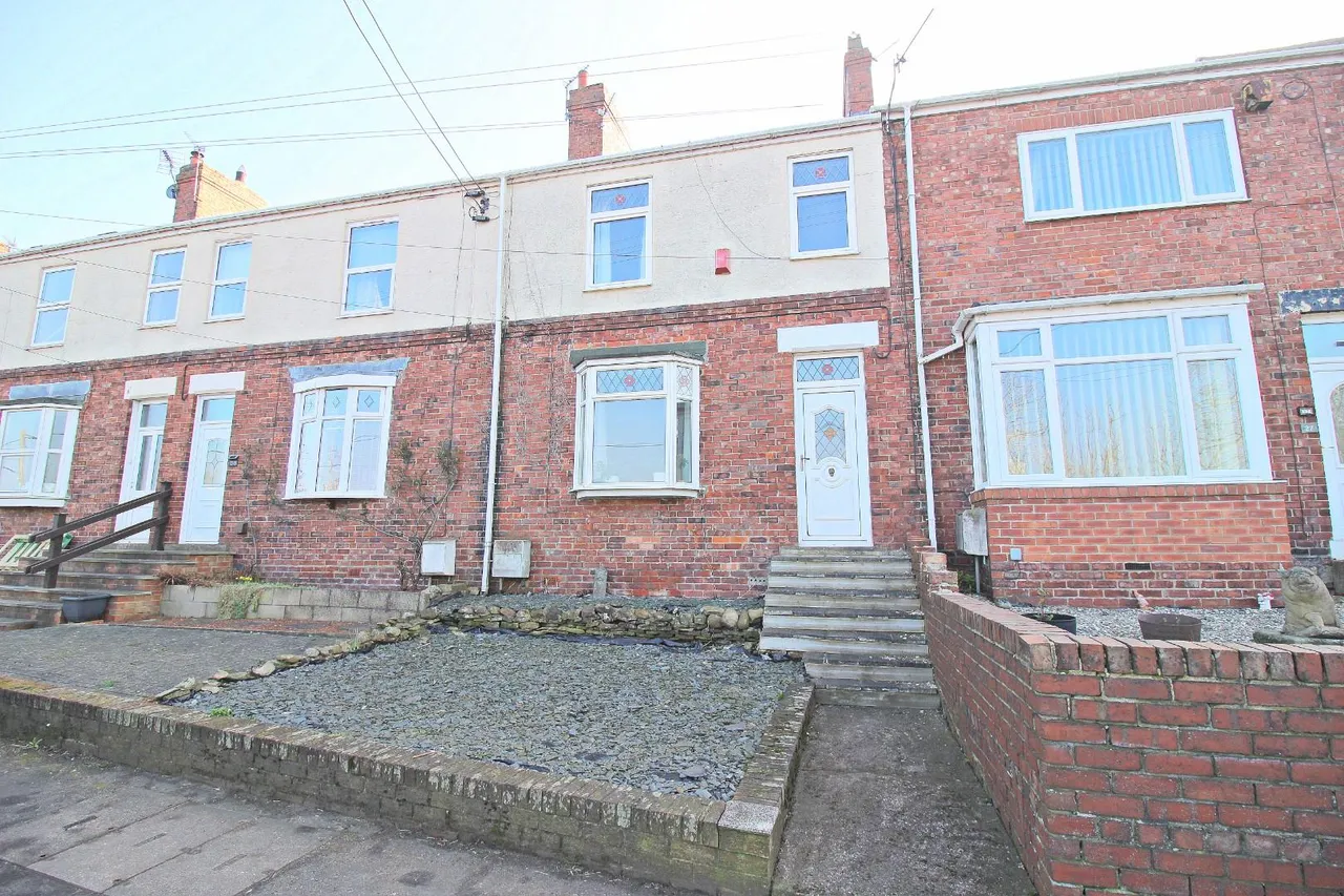 3 bed house for sale, Woodland Terrace, Nettlesworth, DH2
