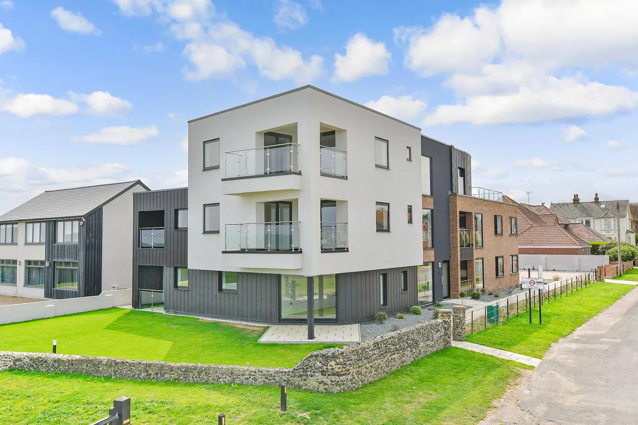 Fitzroy Avenue, Broadstairs, CT10, photo 14