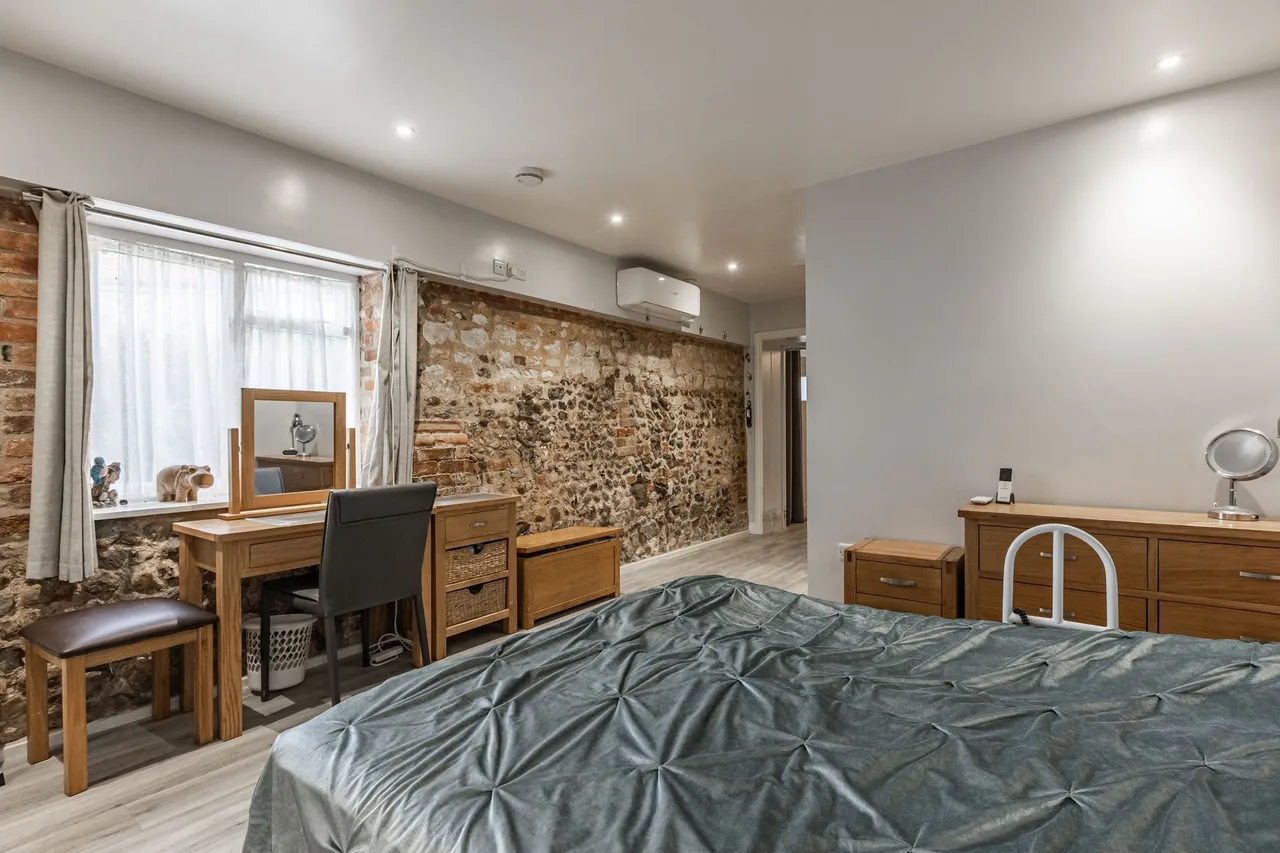 Five Bedroom Barn Conversion with Ann, photo 8