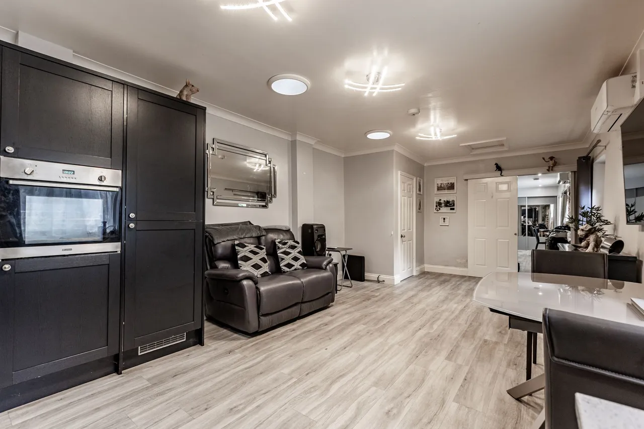 Five Bedroom Barn Conversion with Ann, photo 18