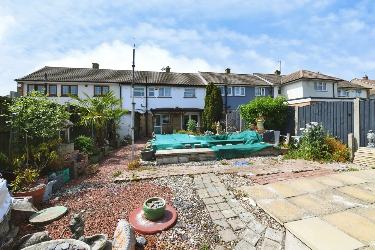 Devonshire Road, Basildon, Essex, SS15, photo 4