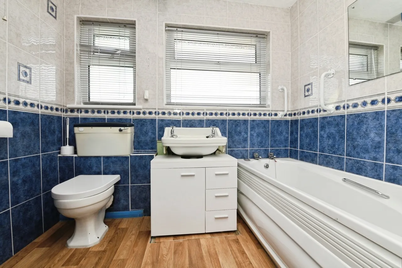 Devonshire Road, Basildon, Essex, SS15, photo 17