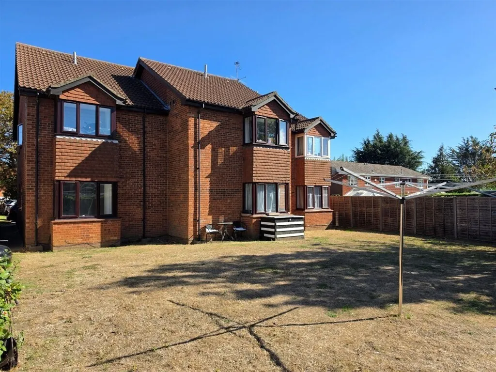 Harlington Road, Uxbridge, UB8, photo 2