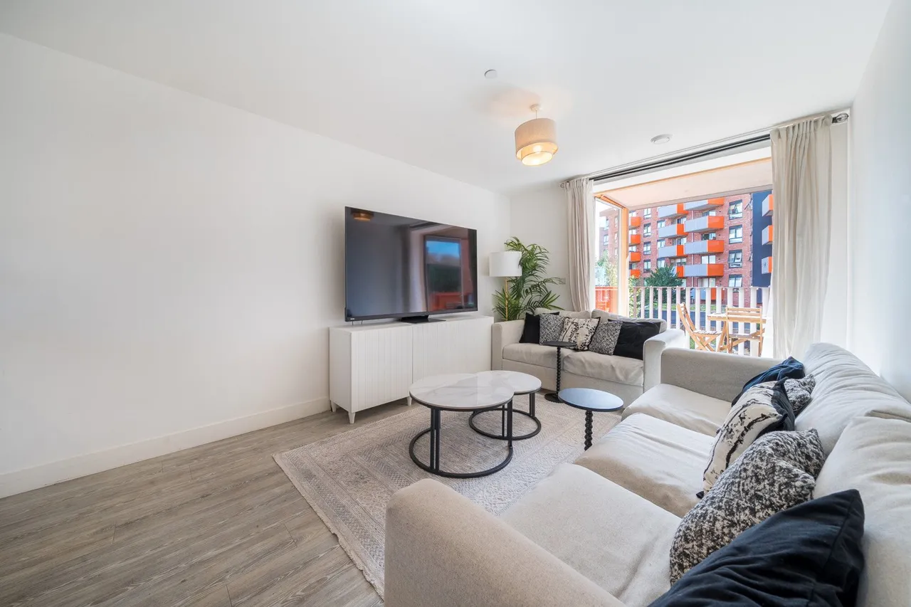 Thames Reach, SE28, photo 16