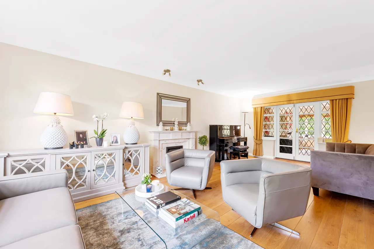 Headley Road, Leatherhead, KT22, photo 4