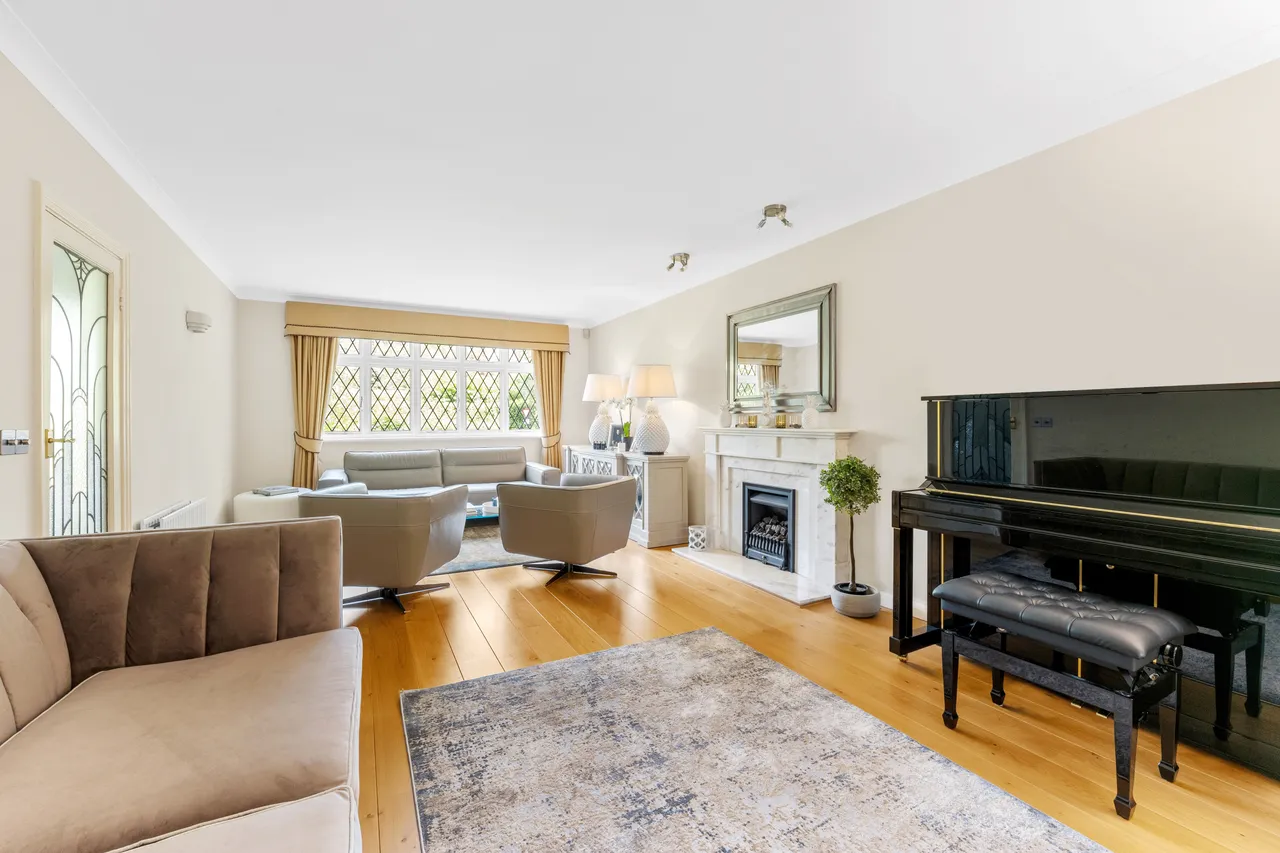 Headley Road, Leatherhead, KT22, photo 5