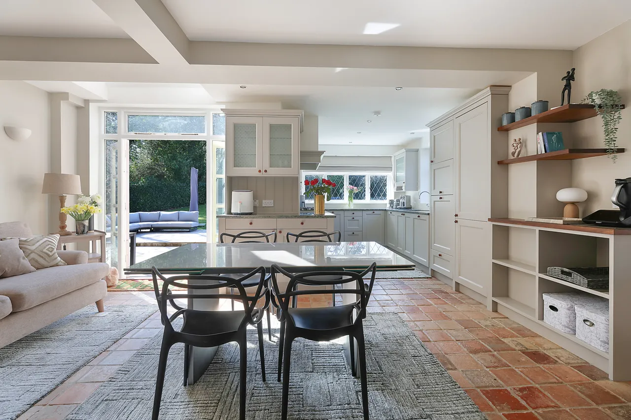 Headley Road, Leatherhead, KT22, photo 6