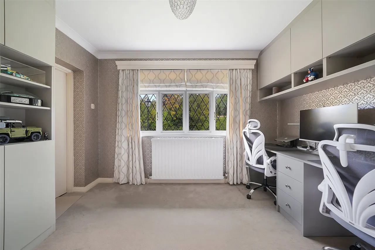 Headley Road, Leatherhead, KT22, photo 13