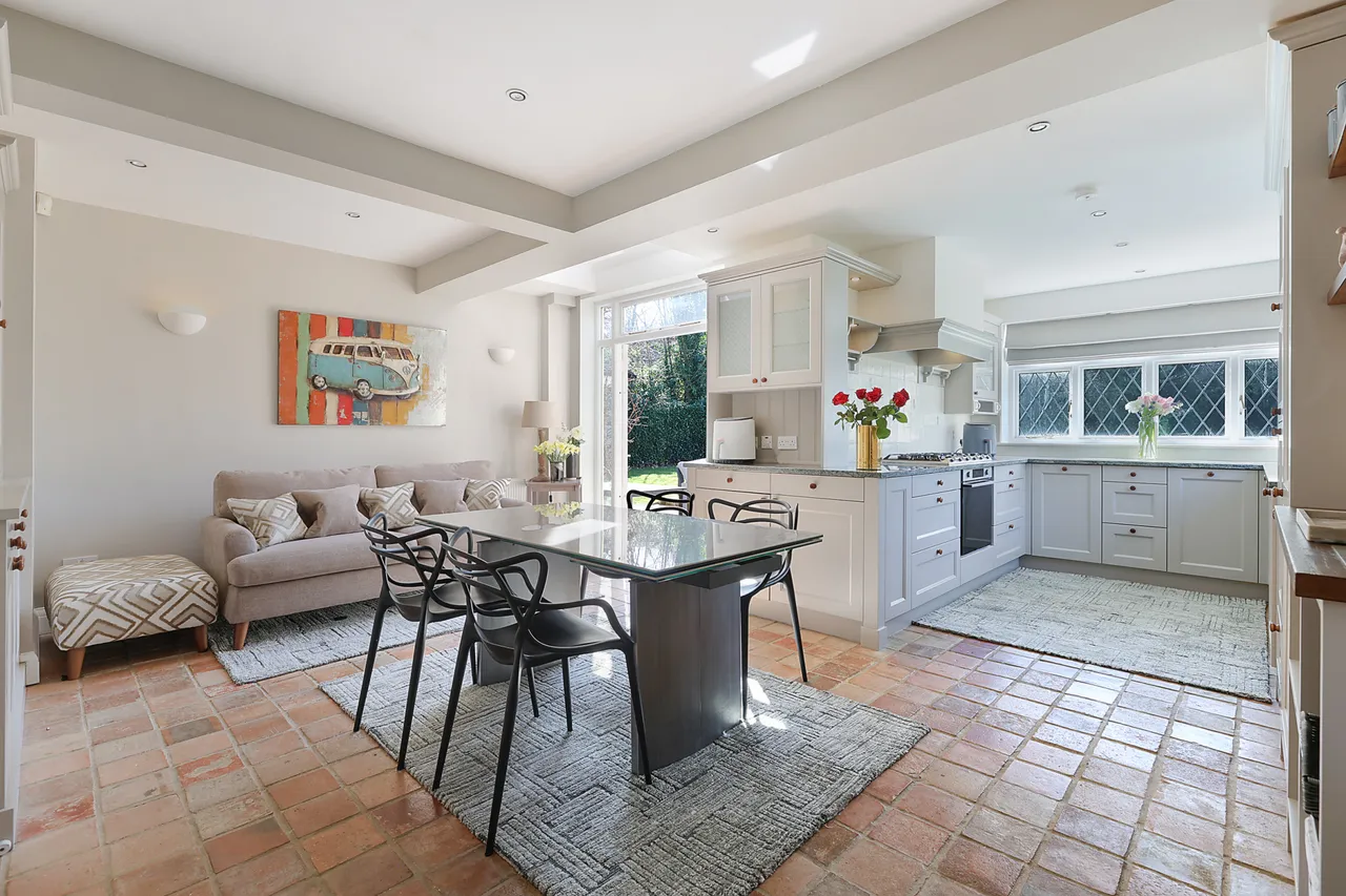 Headley Road, Leatherhead, KT22, photo 9