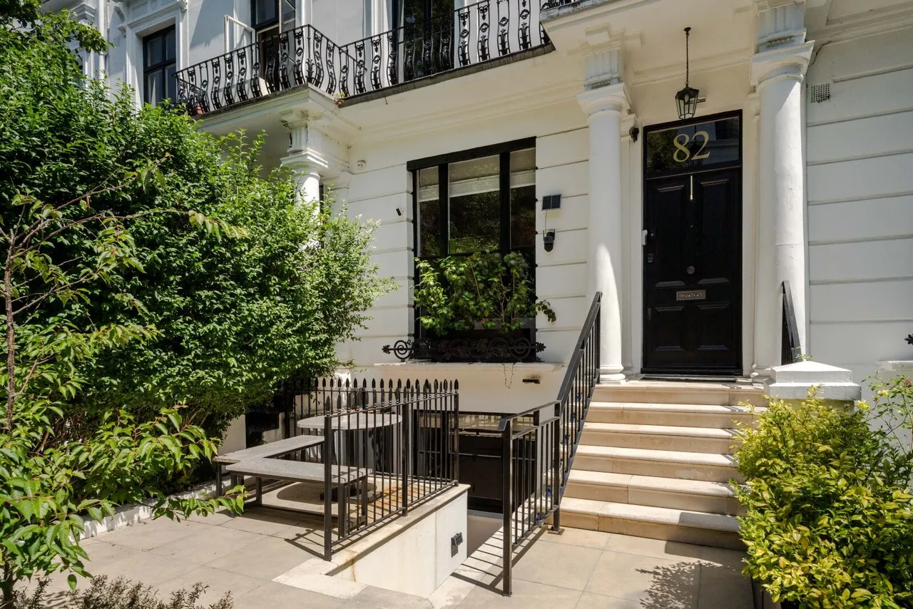 Hereford Road, Notting Hill, London, W2 5AL, photo 2