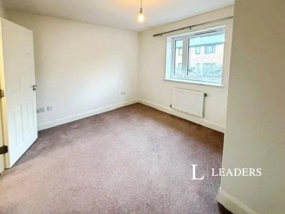 Kingsclere Close, Southampton, SO19, photo 8