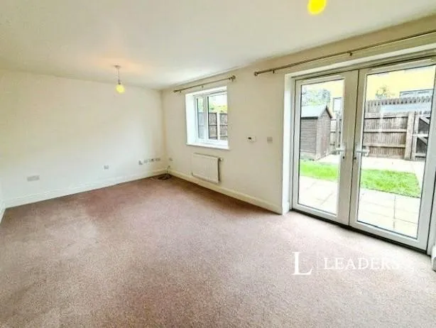 Kingsclere Close, Southampton, SO19, photo 5