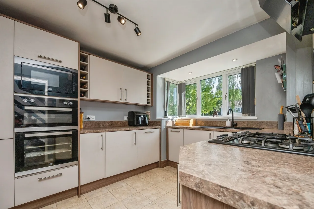 Redstone Close, Redditch, photo 2