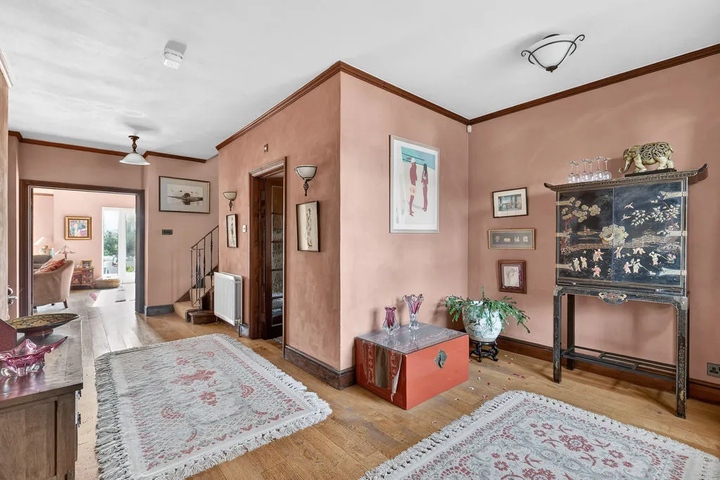Dunally Park, Shepperton TW17 8LJ, photo 12