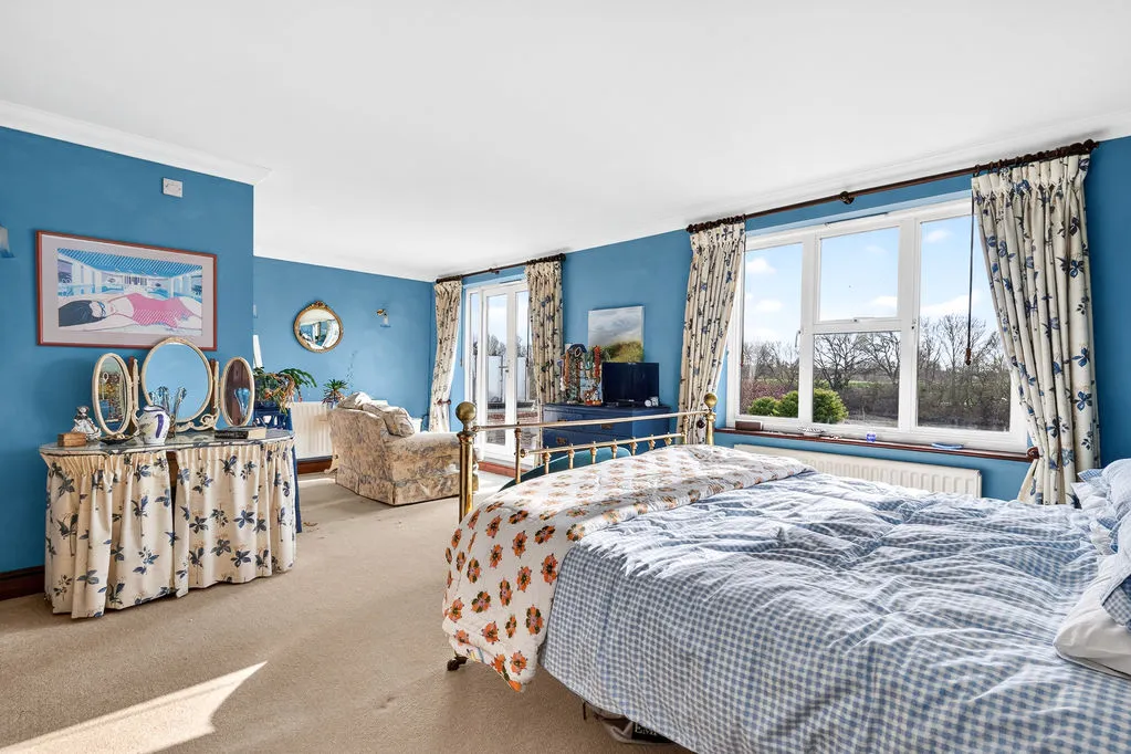 Dunally Park, Shepperton TW17 8LJ, photo 15