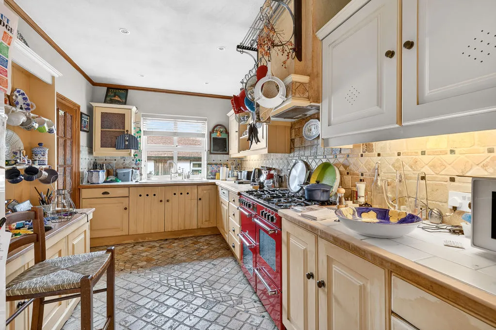 Dunally Park, Shepperton TW17 8LJ, photo 10