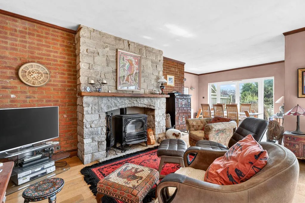 Dunally Park, Shepperton TW17 8LJ, photo 5