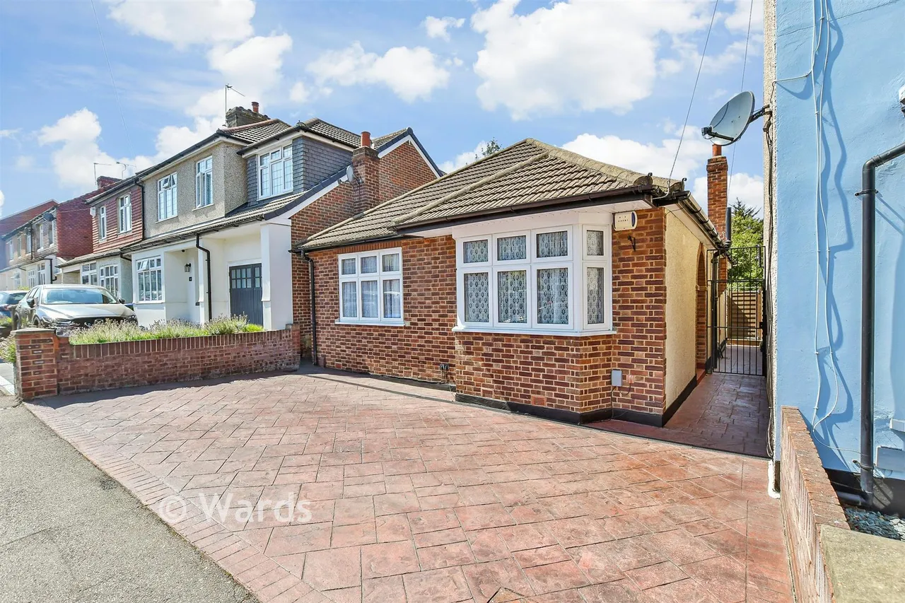 2 bed house for sale, Dallin Road, Bexleyheath, DA6