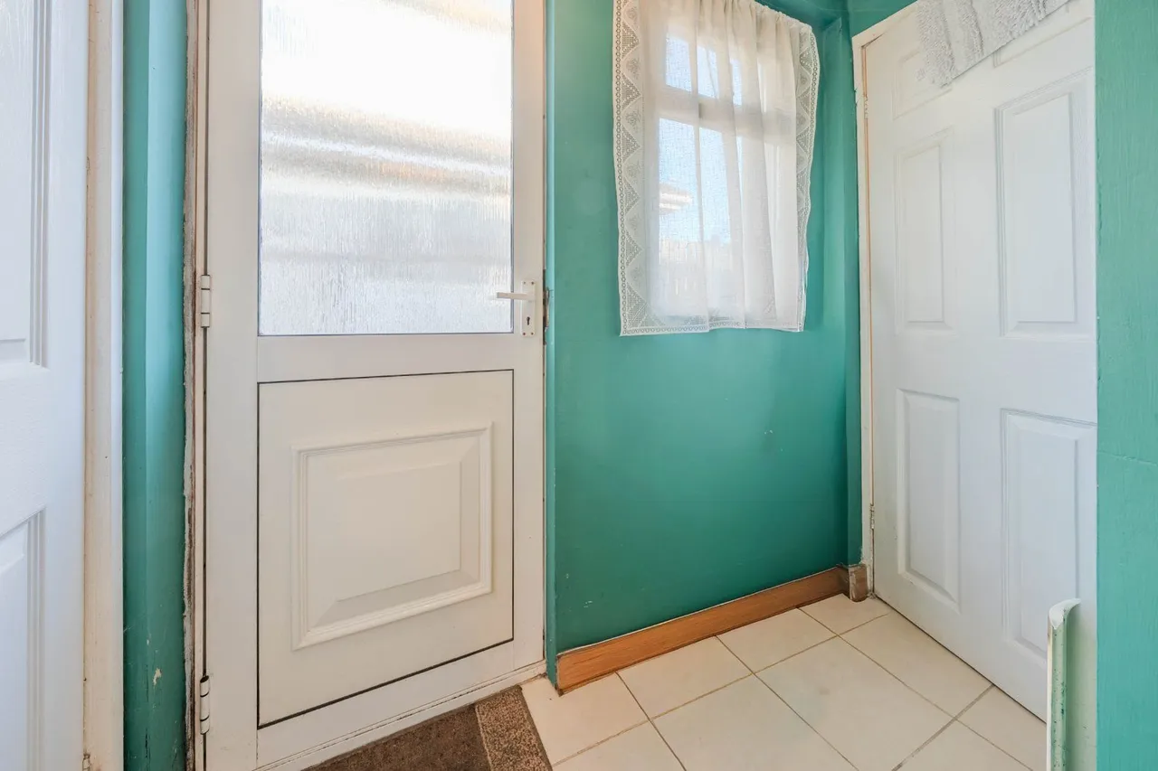 Tynwald Road, Leeds, LS17, photo 12