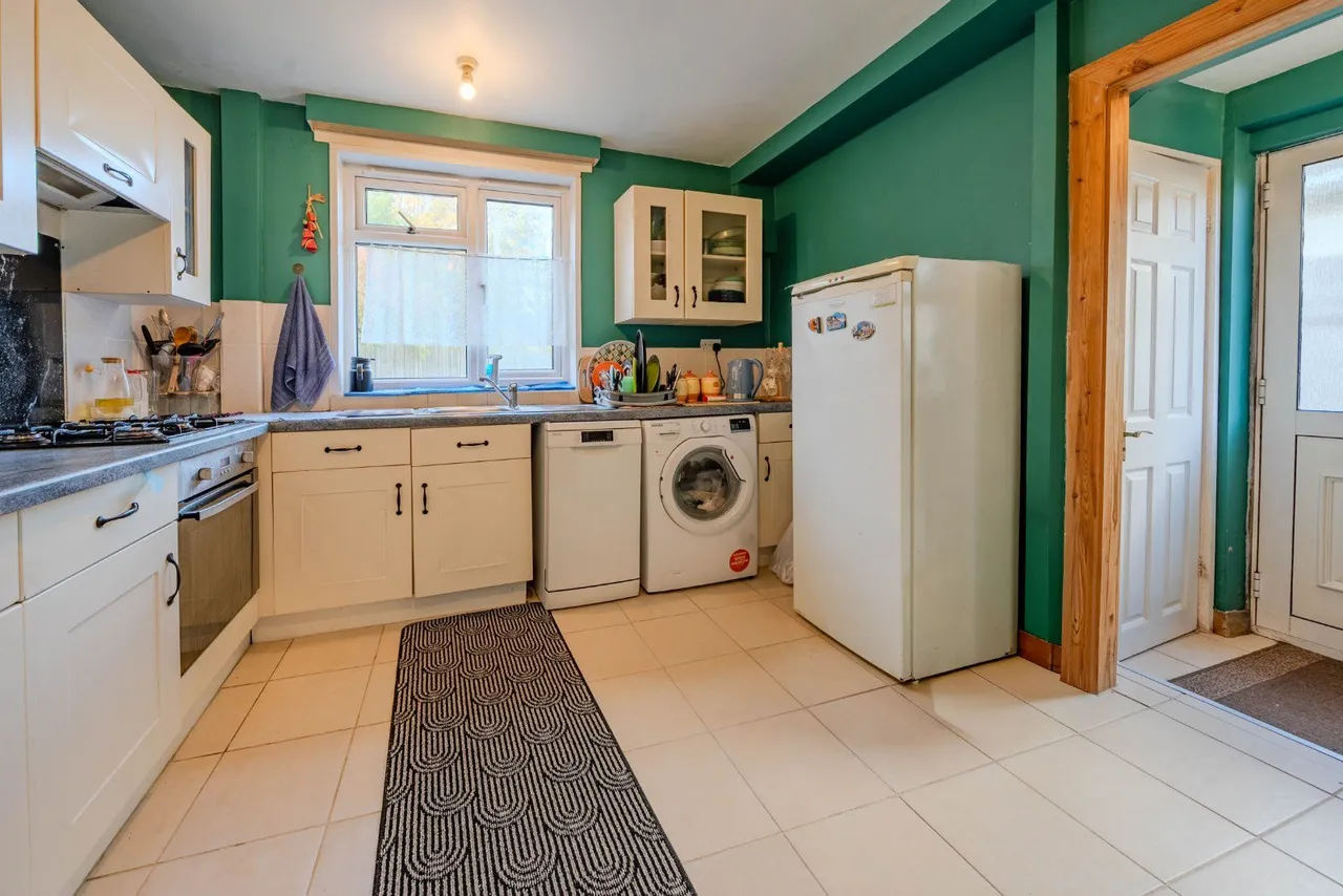 Tynwald Road, Leeds, LS17, photo 13