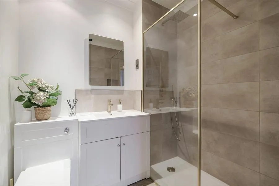 Dean Road, London, NW2, photo 16