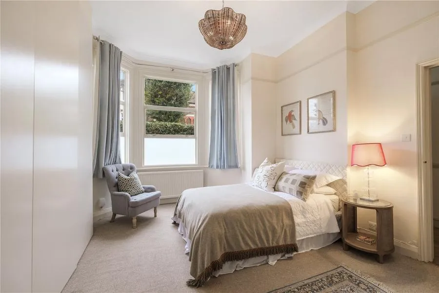 Dean Road, London, NW2, photo 5