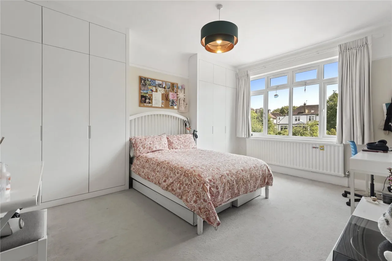 Abbotswood Road, London, SW16, photo 8