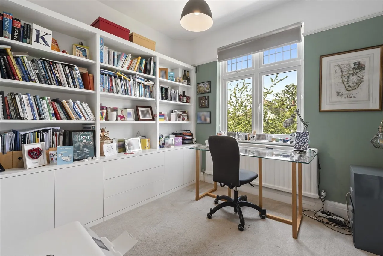 Abbotswood Road, London, SW16, photo 9