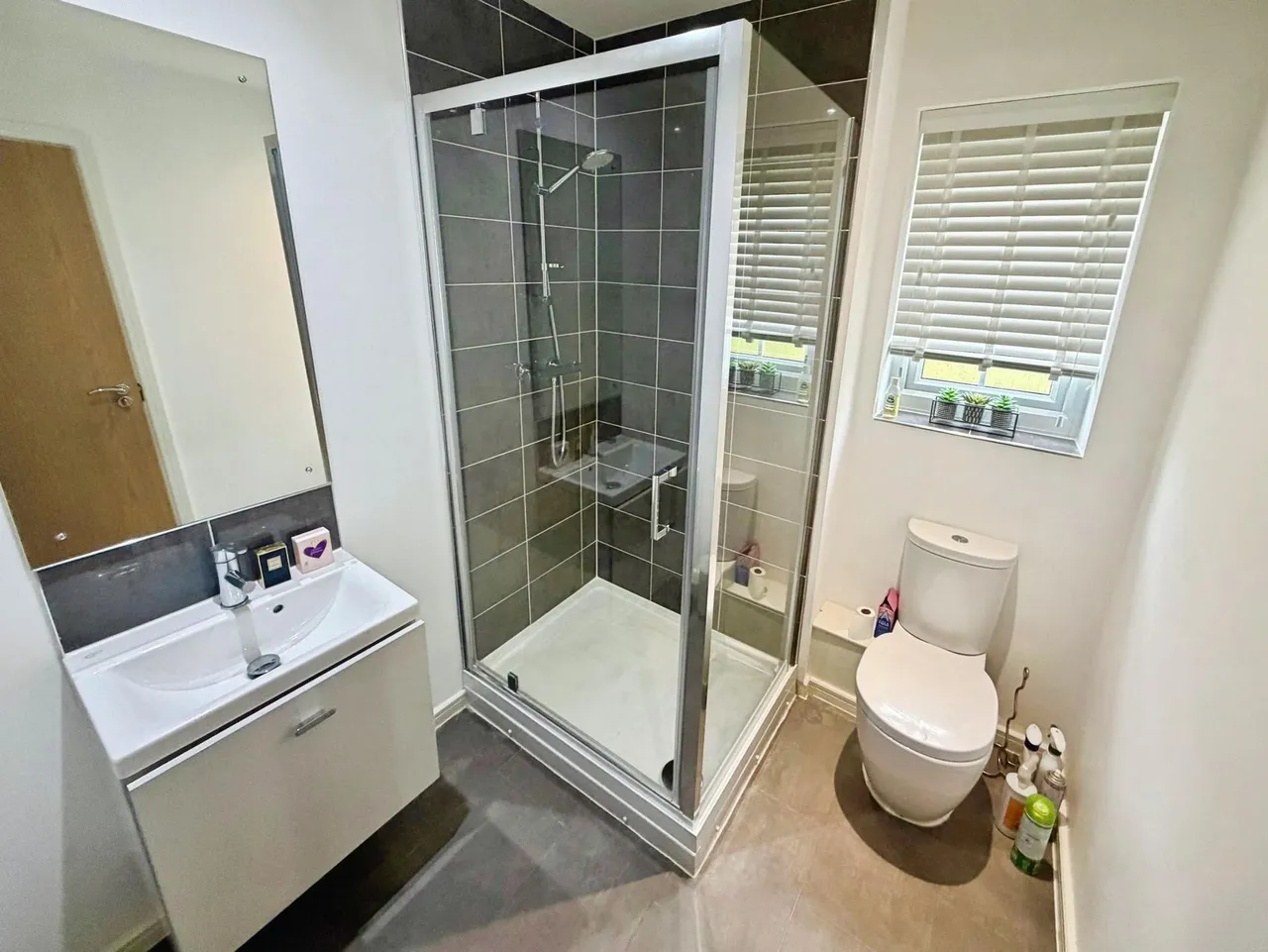 Ever Ready Crescent, Dawley, TF4, photo 14