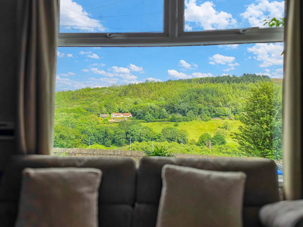Manchester Road, Ewood Bridge, Rossendale, BB4 6LL, photo 2