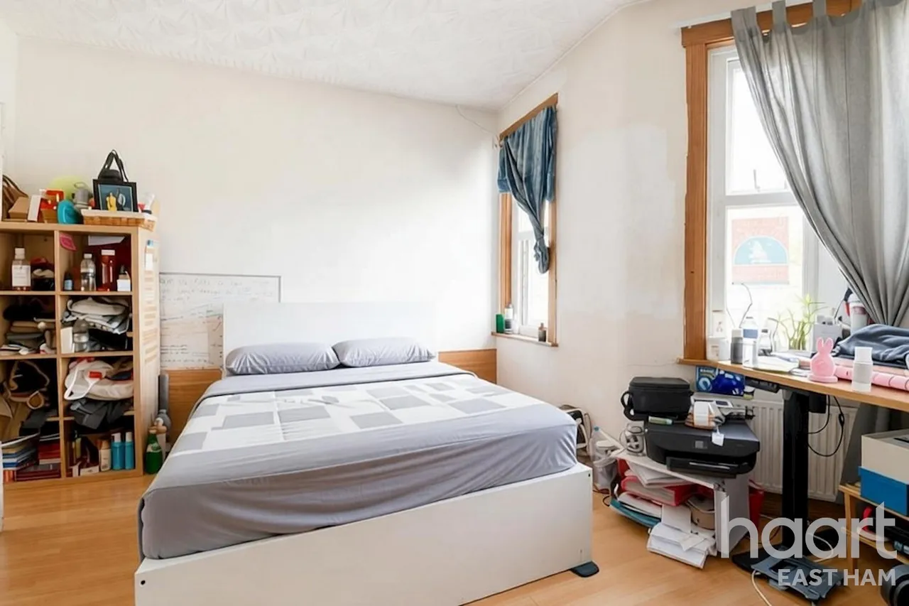 Ruskin Avenue, London, E12, photo 8