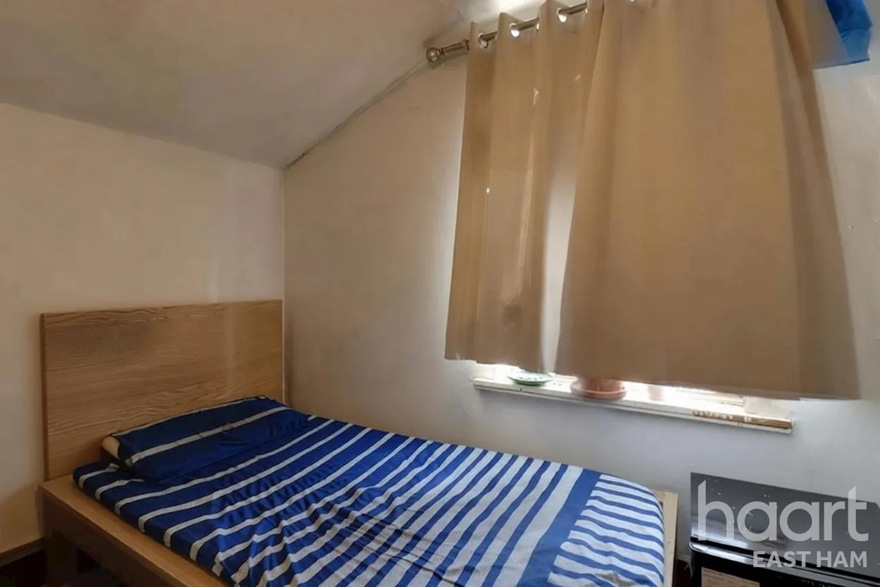 Ruskin Avenue, London, E12, photo 6