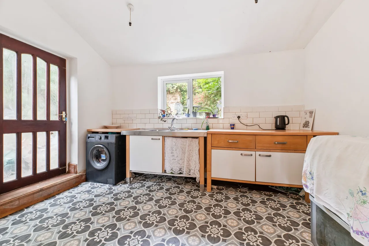 Bellemonte Road, Frodsham, photo 9