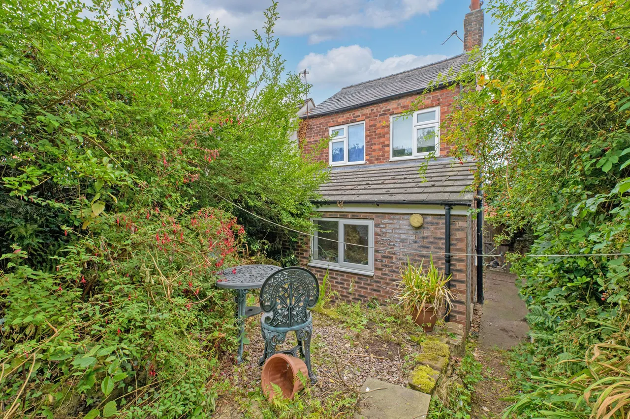 Bellemonte Road, Frodsham, photo 16