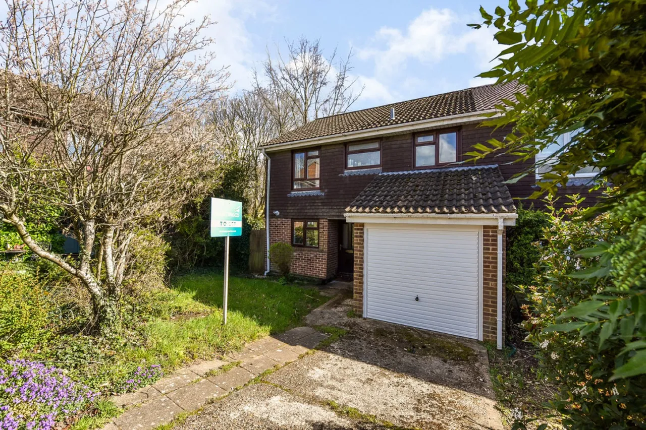 1 bed house to rent — May Tree Close, Winchester