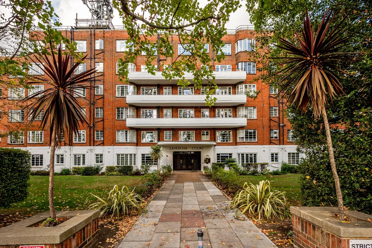 London, SW20, photo 2