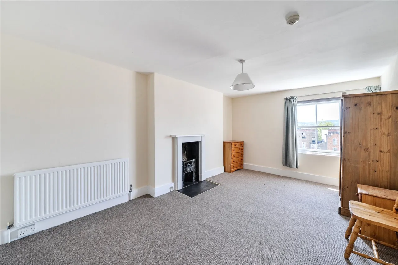 Lansdown Crescent, Cheltenham, GL50, photo 18