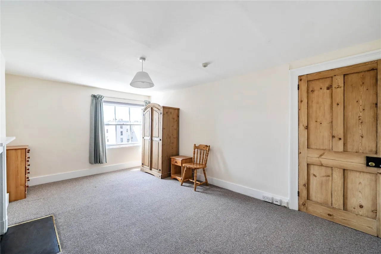 Lansdown Crescent, Cheltenham, GL50, photo 19