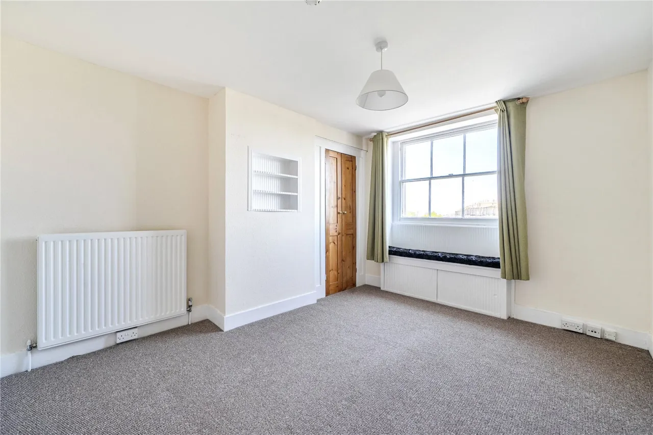 Lansdown Crescent, Cheltenham, GL50, photo 16