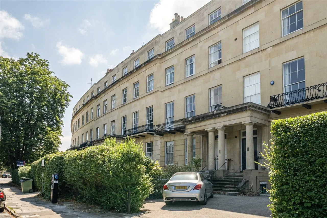 Lansdown Crescent, Cheltenham, GL50, photo 21