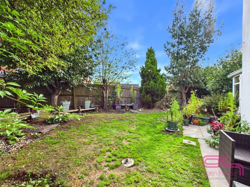 Buckingham Drive, Swadlincote, DE11, photo 31