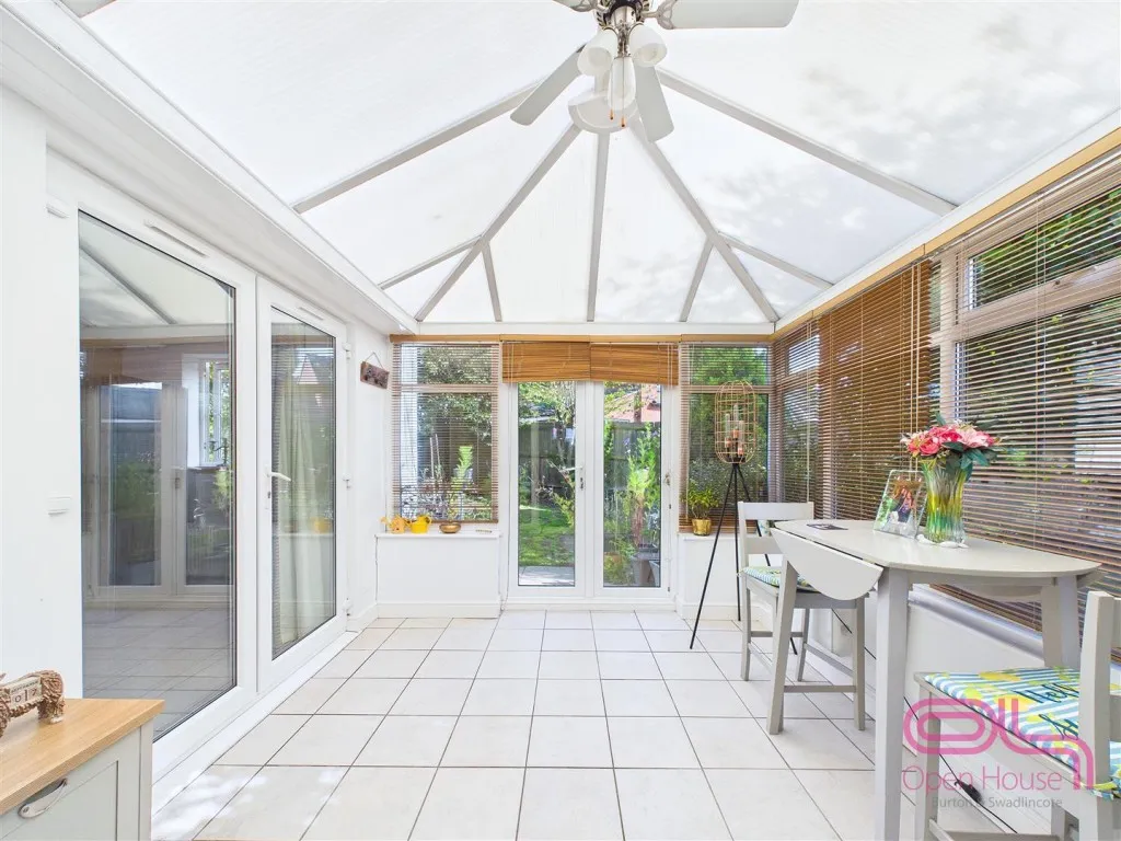 Buckingham Drive, Swadlincote, DE11, photo 14