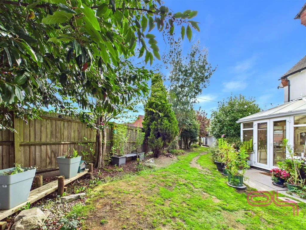 Buckingham Drive, Swadlincote, DE11, photo 33